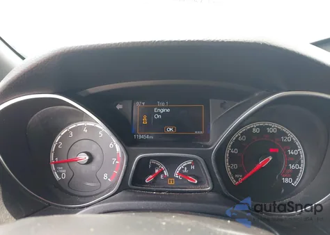 2015 Ford Focus St z USA, uszkodzony, nr VIN 1FADP3L95FL309212